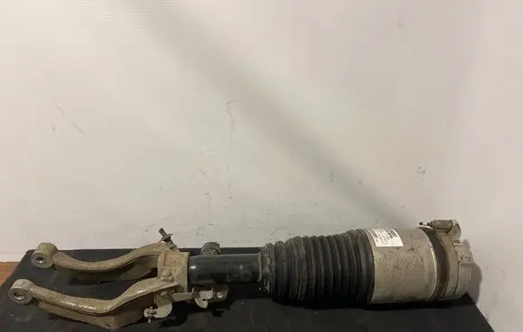 Volvo XC90 Front air suspension shock absorber 31658903 p31658903