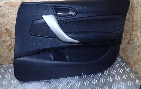 BMW 1 F20 F21 Front door card panel trim 