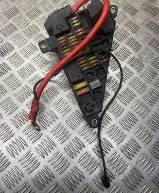 BMW 5 E60 E61 Fuse module 6906601 6906603