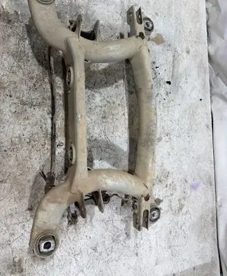BMW 5 E39 Rear subframe 281500497