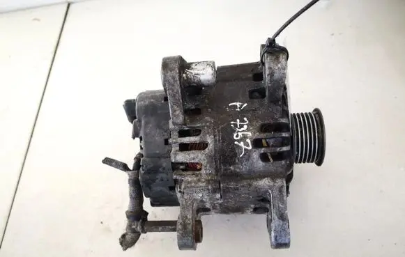 Volkswagen Golf V Generator/alternator 03c903023b