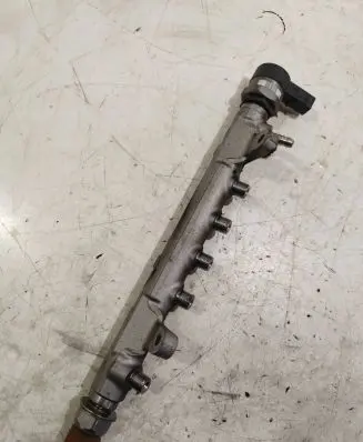 Volkswagen PASSAT B6 Fuel main line pipe 03l089c
