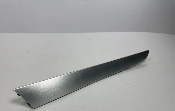 Audi Q5 SQ5 Front door trim bar 8R0867409