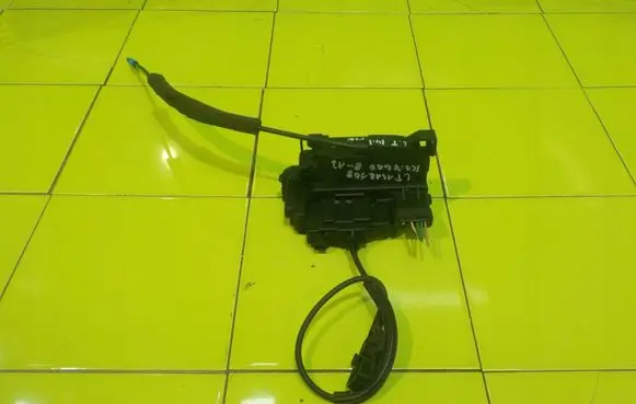 Renault Kangoo II Front door lock 
