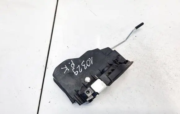 BMW 3 F30 F35 F31 Front door lock 7202145
