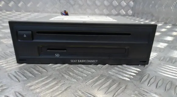 Seat Arona Radio/CD/DVD/GPS head unit 5QA035824B
