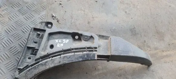 Volvo XC90 Front bumper mounting bracket 08620564
