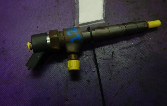 Alfa Romeo 156 Fuel injector 0445110002