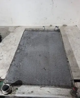 BMW 5 E60 E61 Coolant radiator 7795138 E3777003