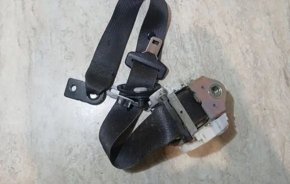 Opel Meriva B Front seatbelt 34040727C