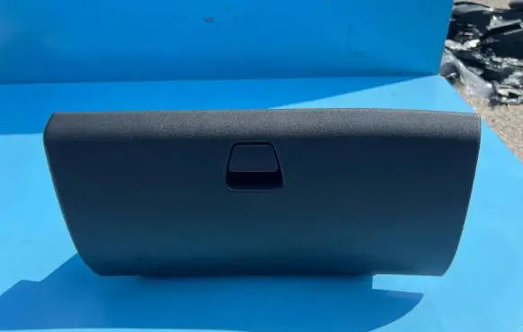 Toyota Aygo AB40 Glove box 55550-0H010