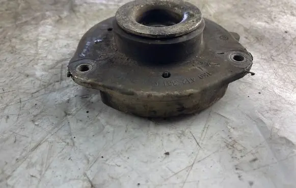 Volkswagen Touran I Front upper strut mount 1k0412331 1k0412331C