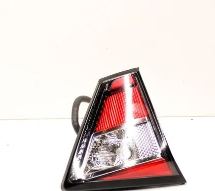 Tailgate rear/tail lights