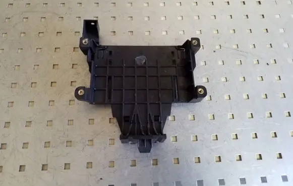 Volvo V70 Other engine bay part 30729835