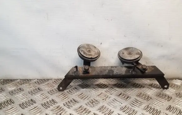Nissan Juke I F15 Horn signal