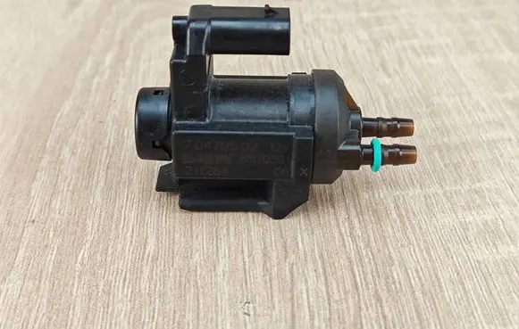 BMW 4 G22 G23 G24 G26 Vacuum valve 8570591