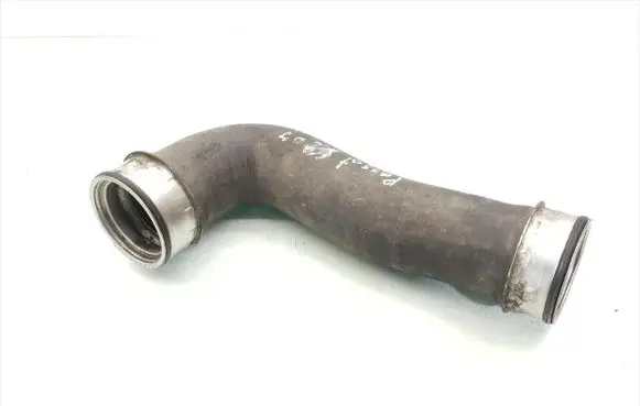 Volkswagen PASSAT B6 Intercooler hose/pipe 1K0145834L