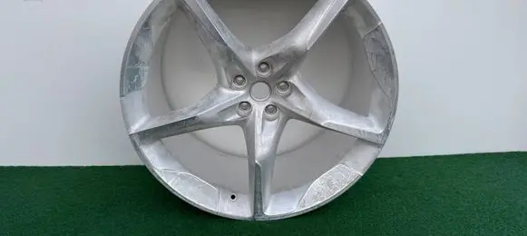 Ferrari Purosangue R23 light alloy rim DM1563