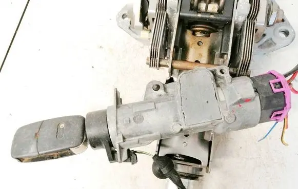 Audi A4 S4 B6 8E 8H Ignition lock 4b0905851c
