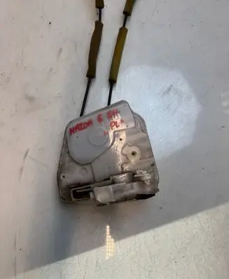 Mazda 6 Front door lock 8g290329
