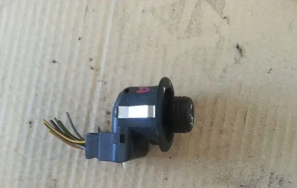 Ford Fiesta Wing mirror switch
