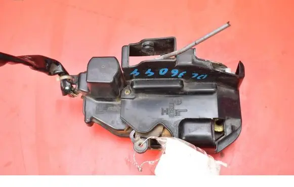 Mazda 626 Front door lock