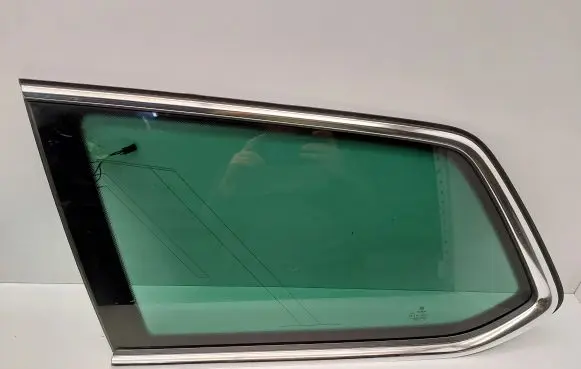Volkswagen PASSAT B8 Rear side window 3G9845297BT