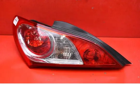 Hyundai Genesis Rear/tail lights 