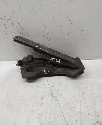 Volkswagen Golf IV Accelerator throttle pedal 1K1721503P