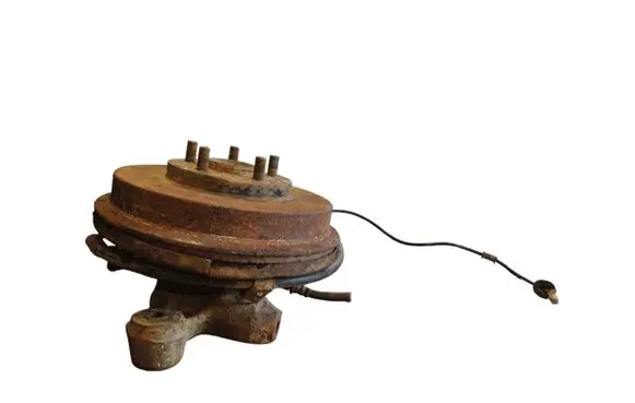 Subaru Forester SF Rear wheel hub