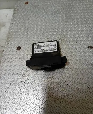 Volkswagen Golf VI Gateway control module 1K0907530AA 5WK50011L 1K0907951