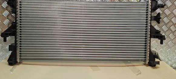Coolant radiator