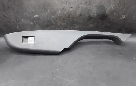 Cadillac SRX Front door window switch trim T050070001 25955378 20890879