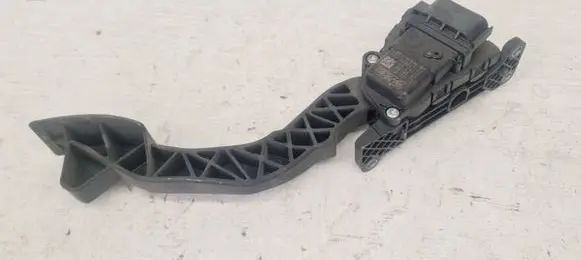 Ford Focus Accelerator throttle pedal 4M519F836BH