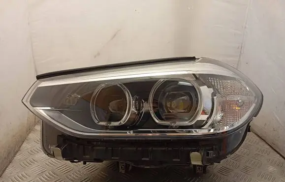 BMW X3 G01 Headlight/headlamp 8739649