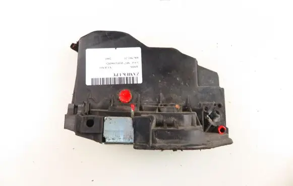 BMW X3 E83 Front door lock 