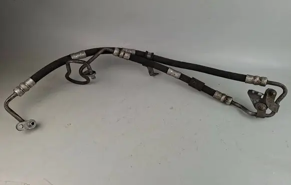 Power steering hose/pipe/line