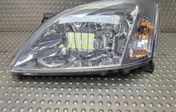 Toyota Corolla E120 E130 Headlight/headlamp 