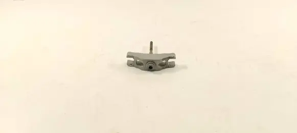 Skoda Octavia Mk3 (5E) Fuel Injector clamp holder 03L216