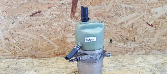 Volvo V50 Power steering pump 30776168 4N513K514DD