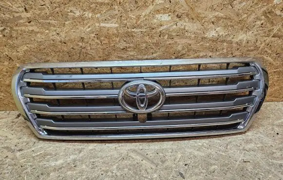 Toyota Land Cruiser (J150) Front bumper upper radiator grill 5311460110