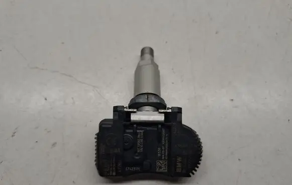 BMW 3 F30 F35 F31 Tire pressure sensor 6881891