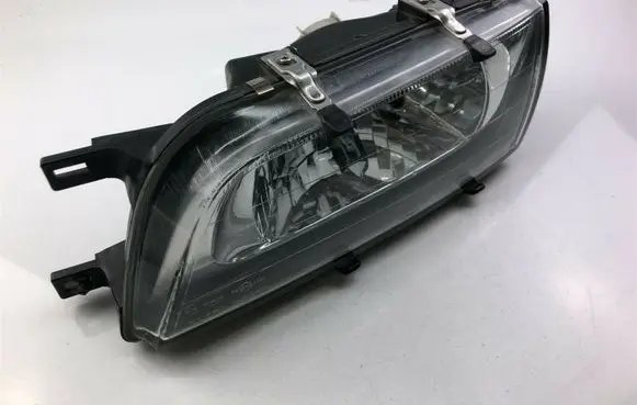 Nissan Almera Headlight/headlamp 260602N327 F3506