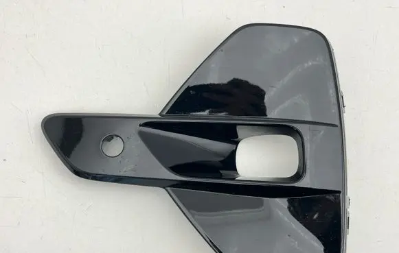 Volvo XC40 Front bumper lower grill 32347386