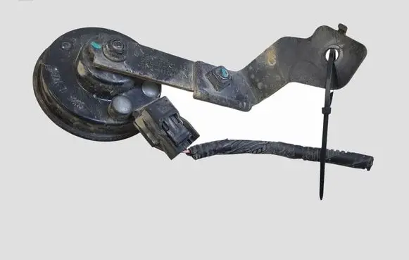Hyundai ix35 Horn signal 28R000034