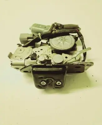 Jeep Cherokee Tailgate/trunk/boot lock/catch/latch A9561313A AY1638000780 A95613106BU