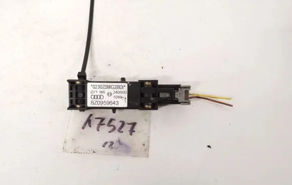 Audi A2 Airbag deployment crash/impact sensor 8z0959643