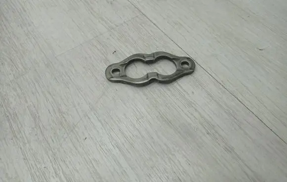Audi A4 S4 B8 8K Fuel Injector clamp holder