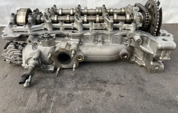 Opel Insignia B Engine head PHEL203241 040455512660 55512661