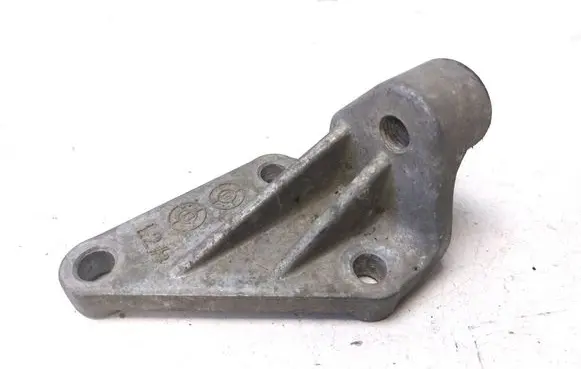 Hyundai Santa Fe Rear differential/diff mount bracket 